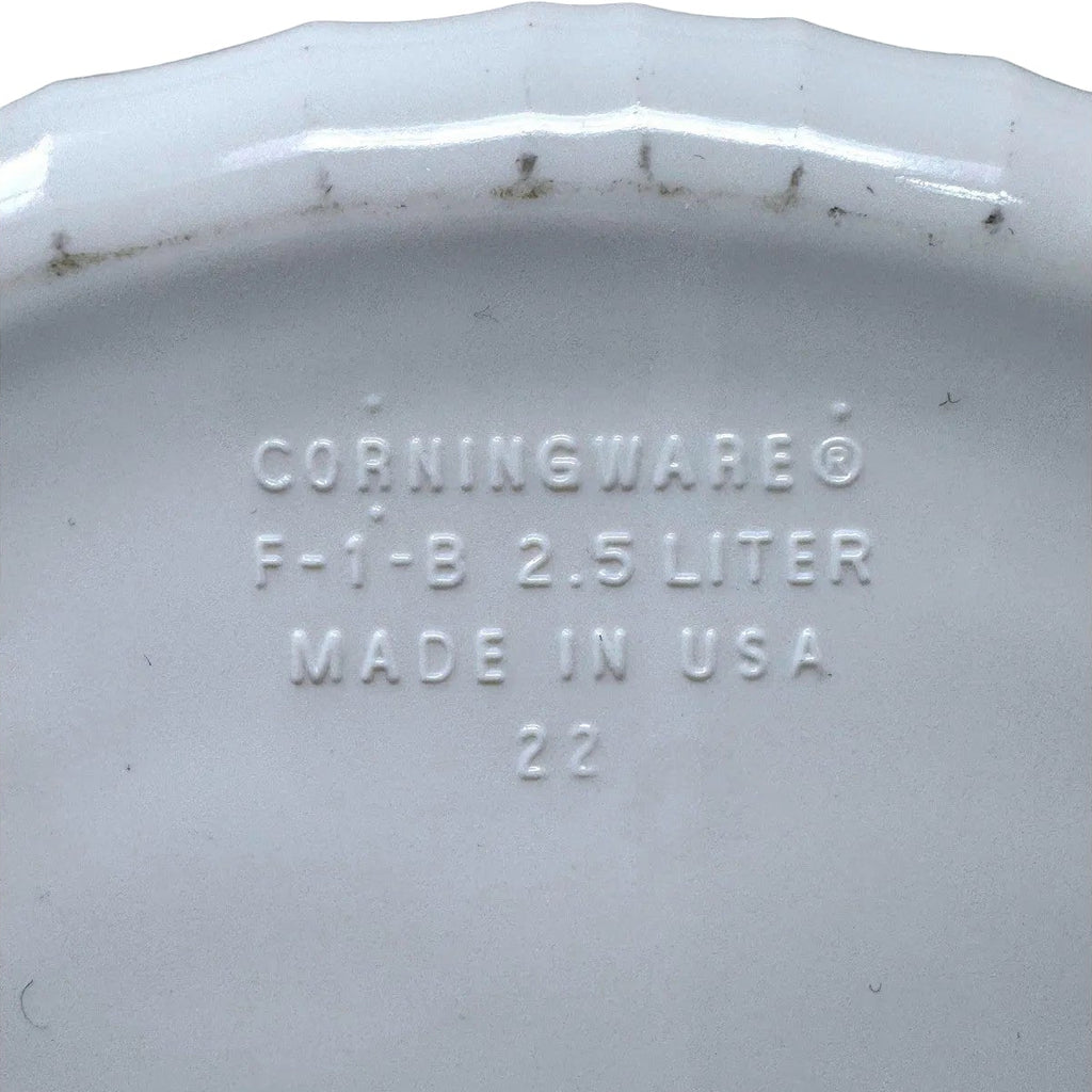CorningWare French White 2.5 Liter Round Casserole Dish F-1-B with Glass Lid USA