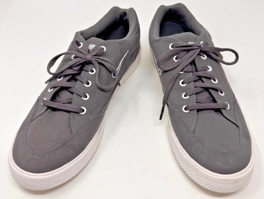 Nike Medium Ash Gray Sneakers - Lightly Worn